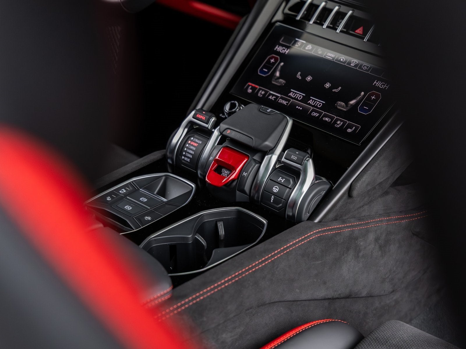 2024 Lamborghini Urus S