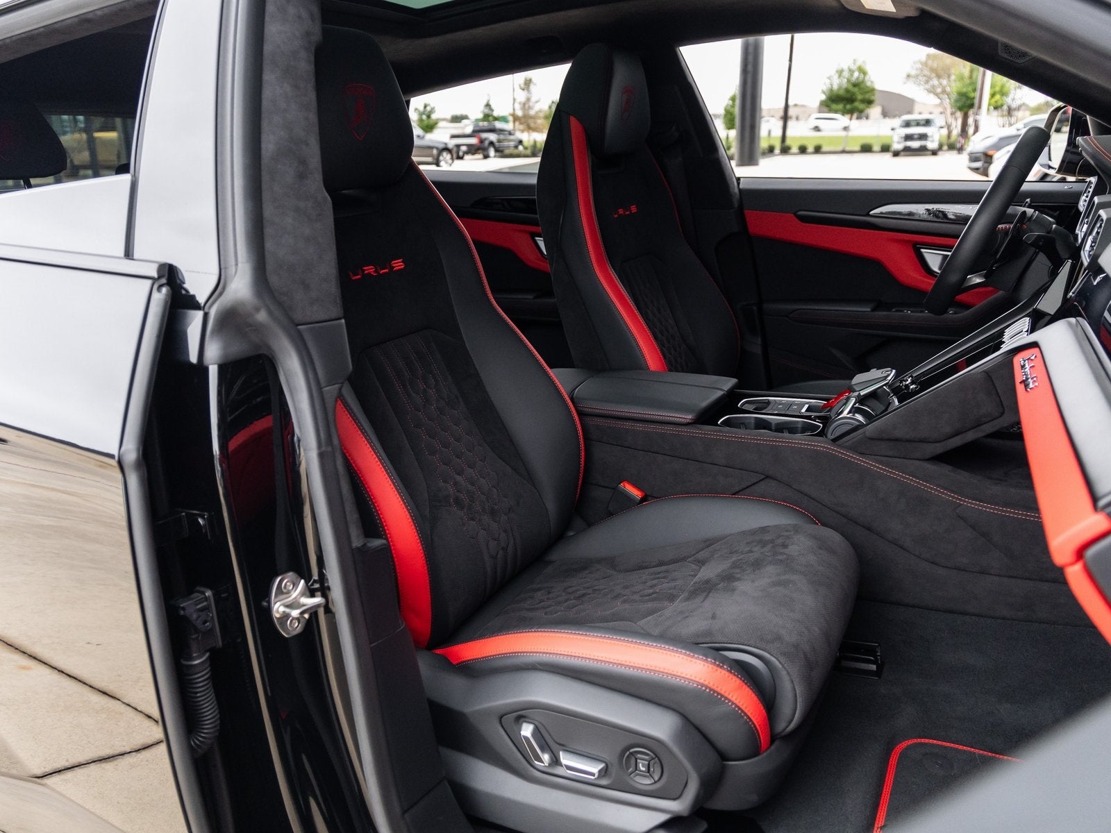 2024 Lamborghini Urus S