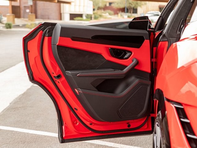 2024 Lamborghini Urus S