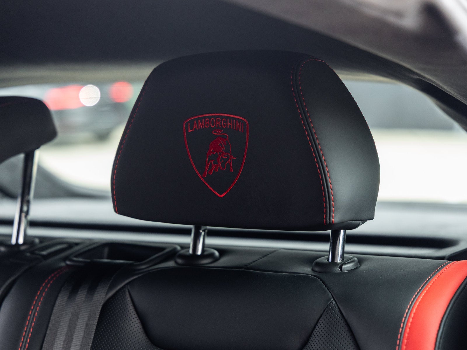 2024 Lamborghini Urus S
