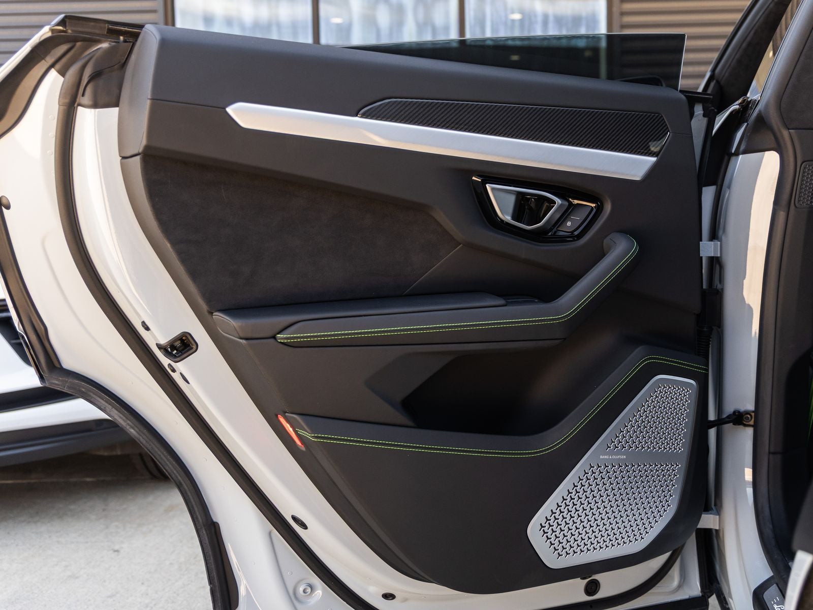 2023 Lamborghini Urus S