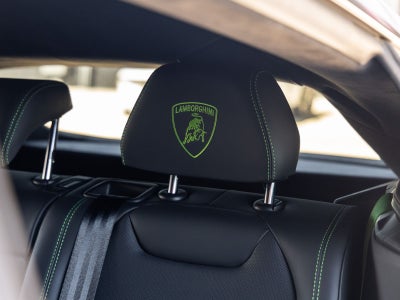 2023 Lamborghini Urus S