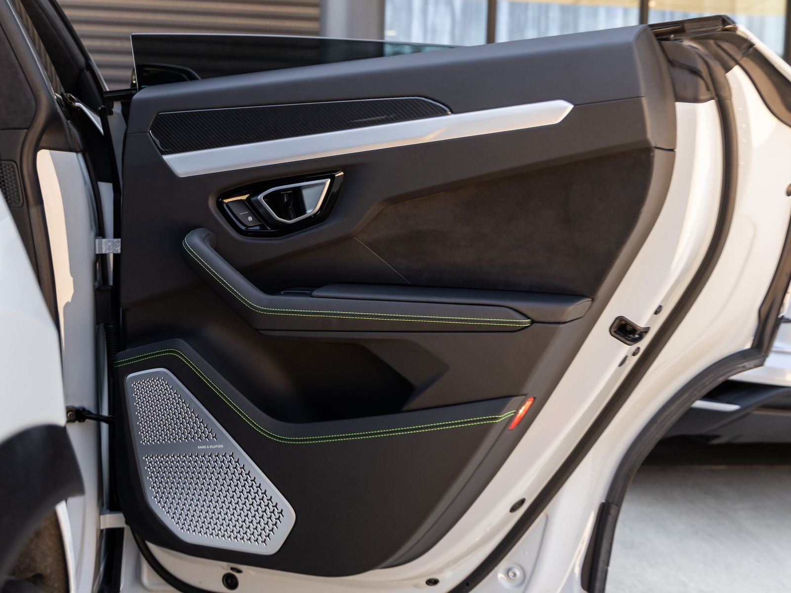 2023 Lamborghini Urus S