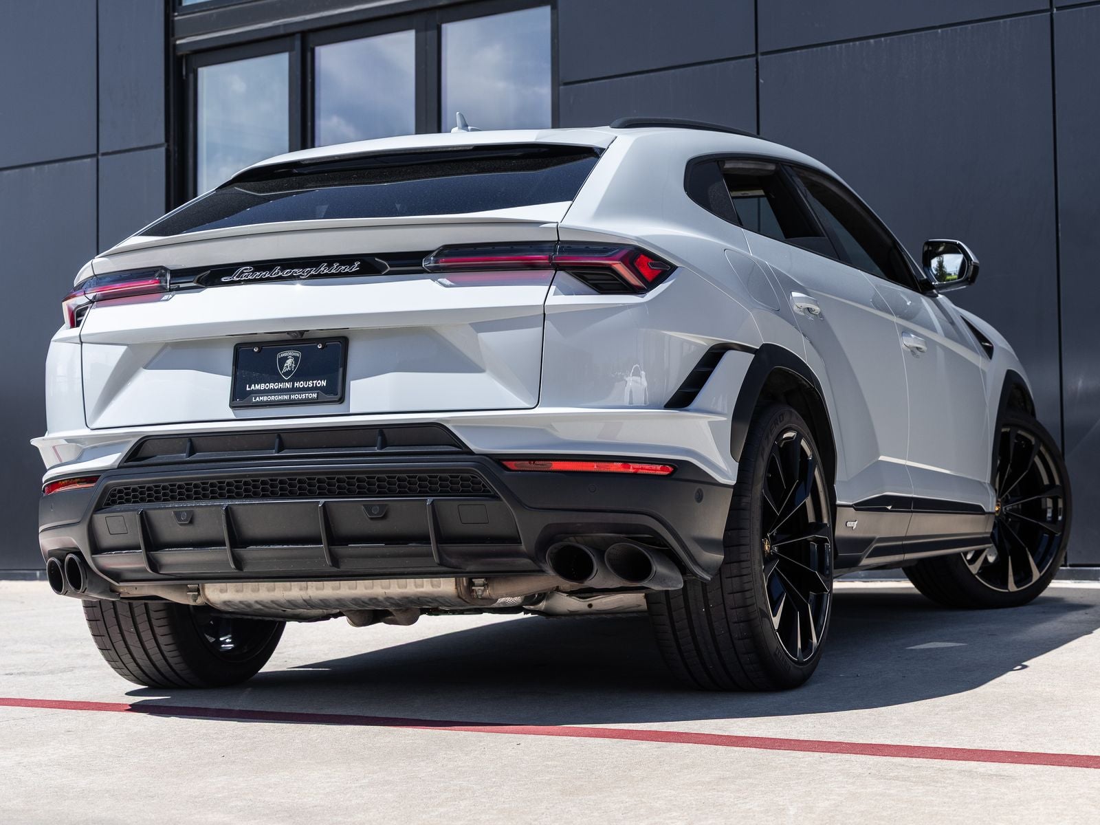 2023 Lamborghini Urus S
