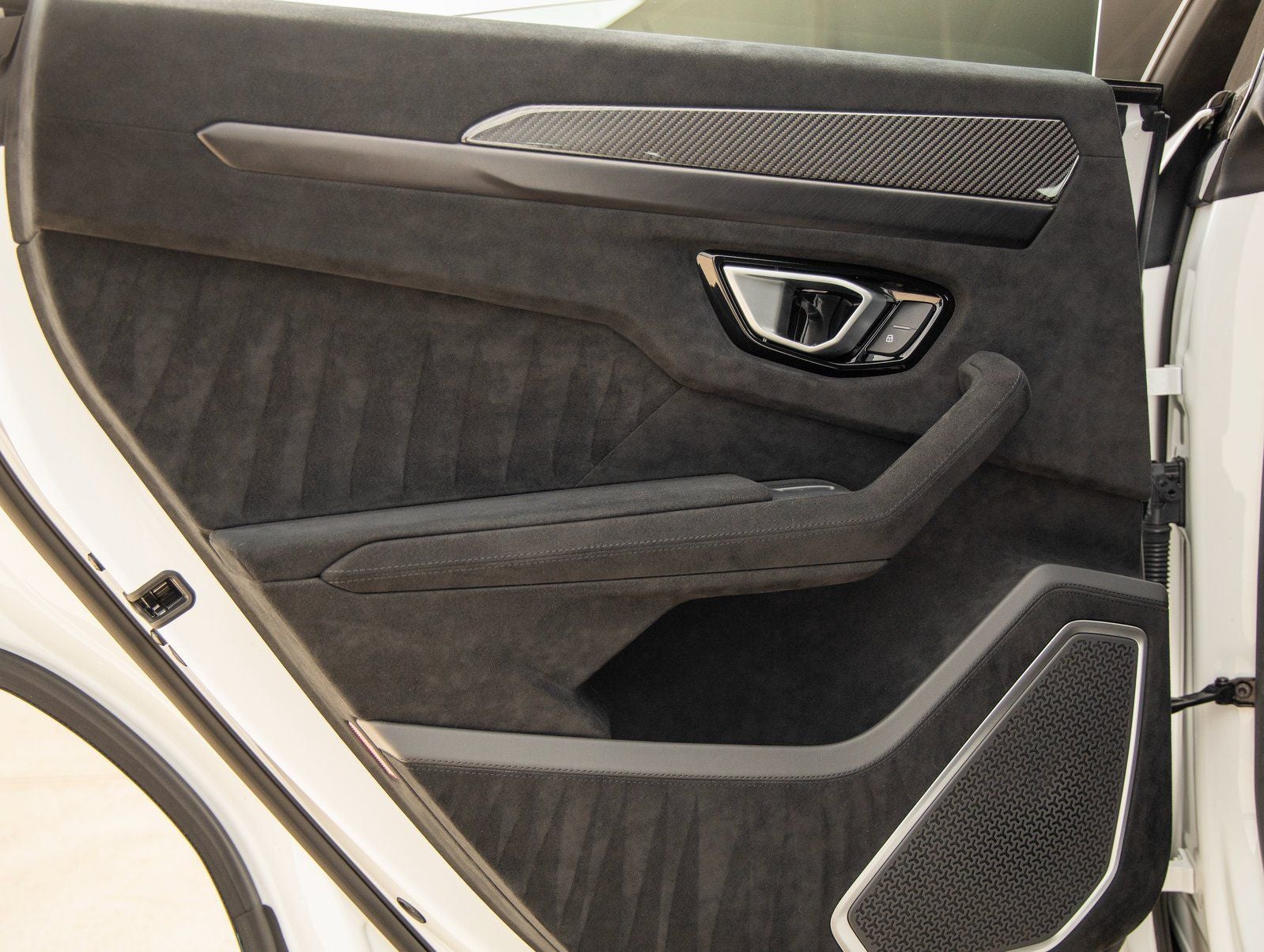 2024 Lamborghini Urus Performante