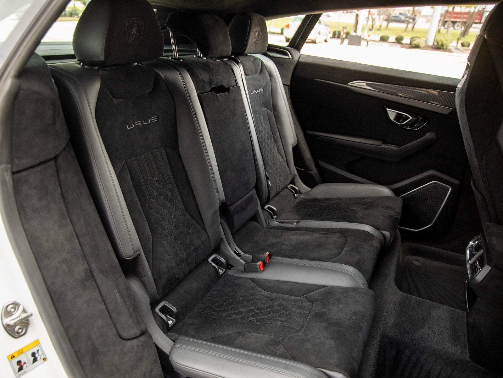 2024 Lamborghini Urus Performante