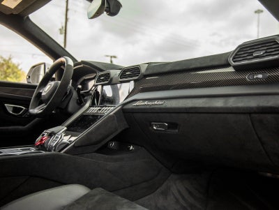 2024 Lamborghini Urus Performante