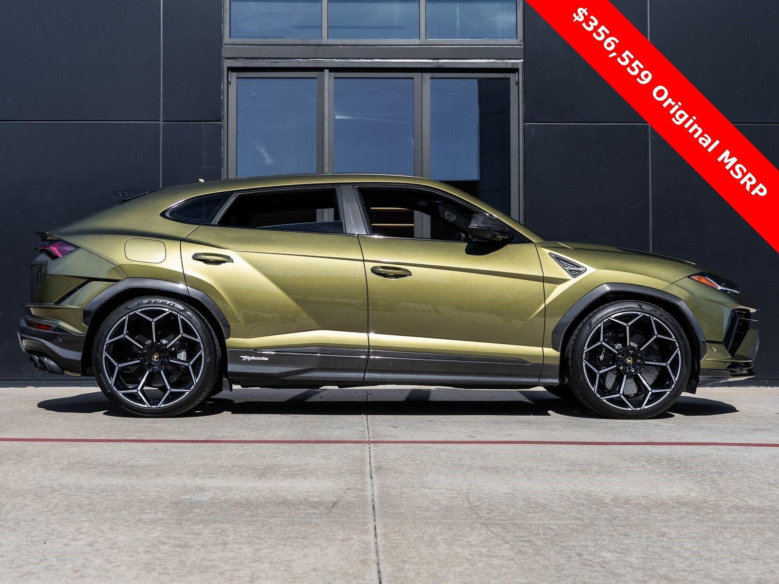2024 Lamborghini Urus Performante