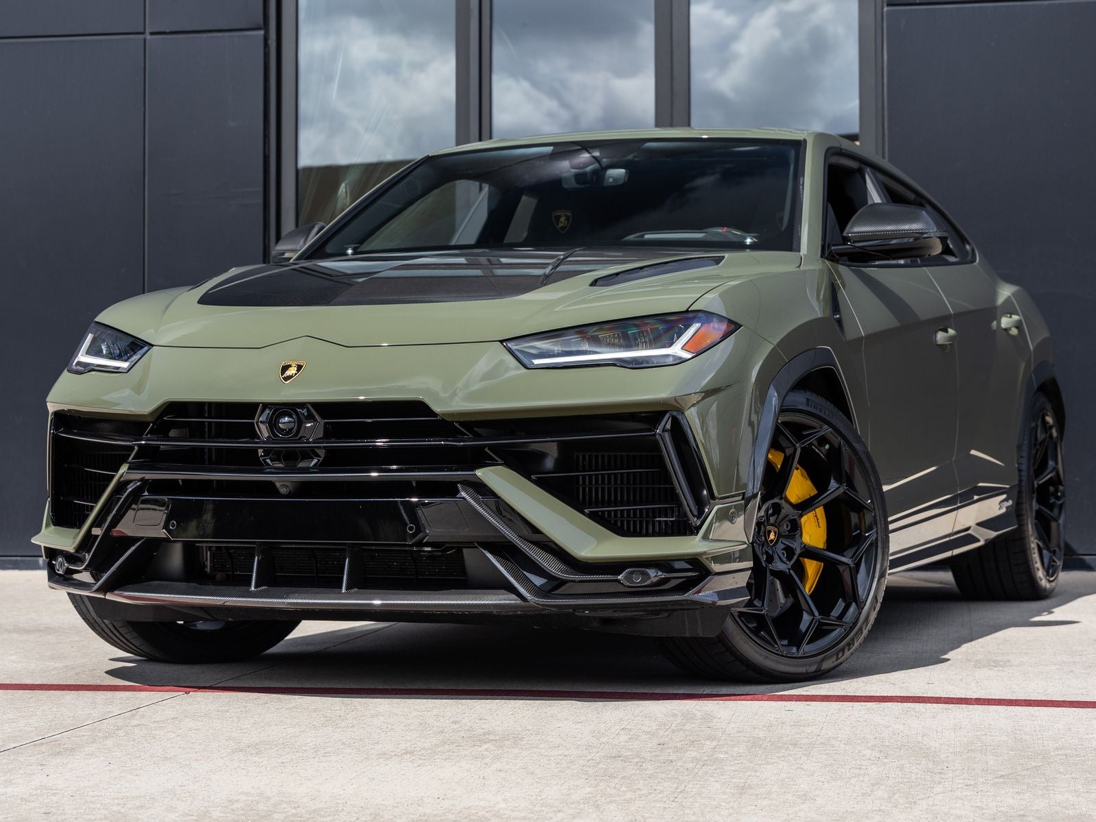 2024 Lamborghini Urus Performante