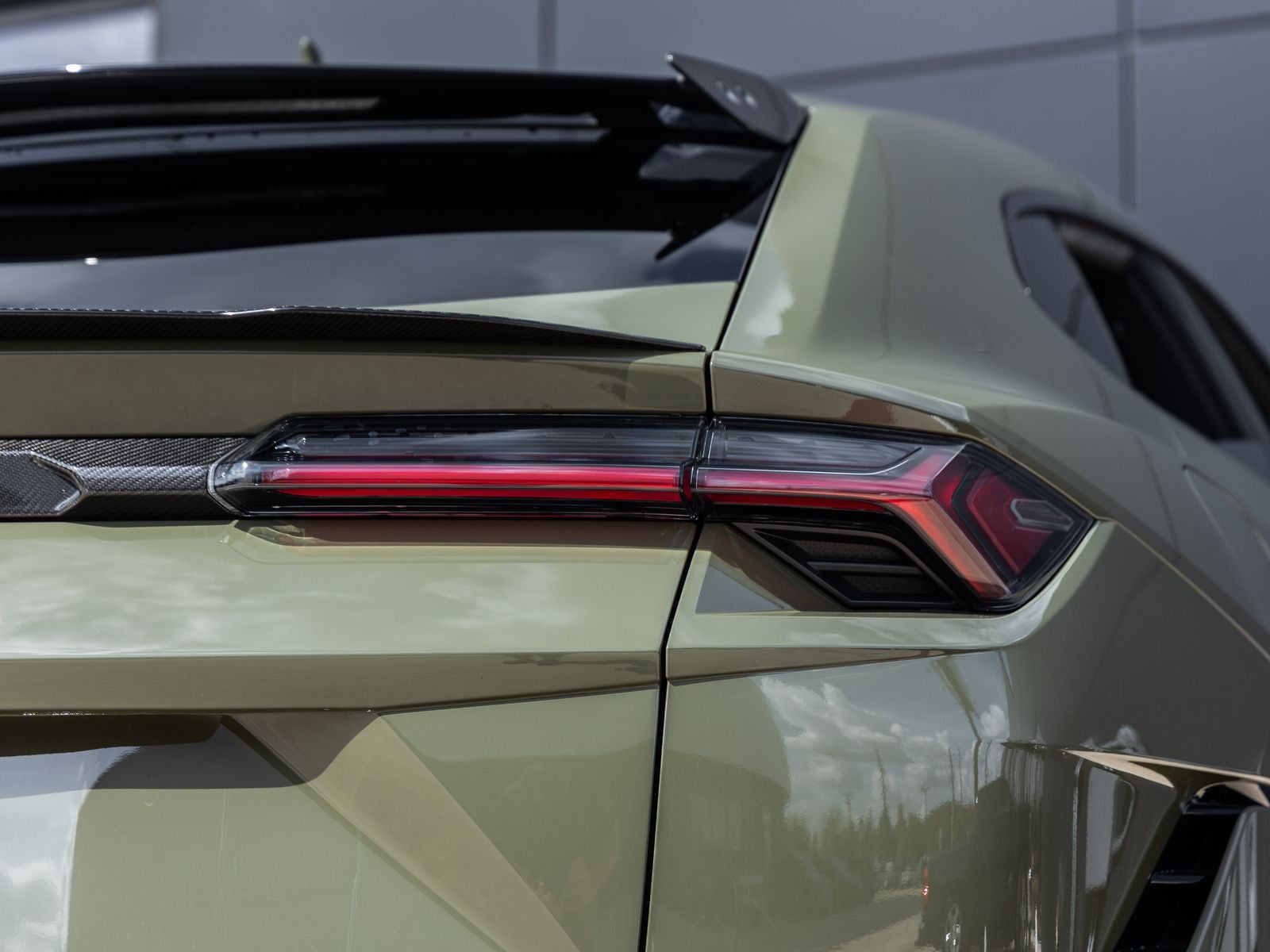 2024 Lamborghini Urus Performante