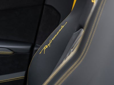 2024 Lamborghini Urus Performante