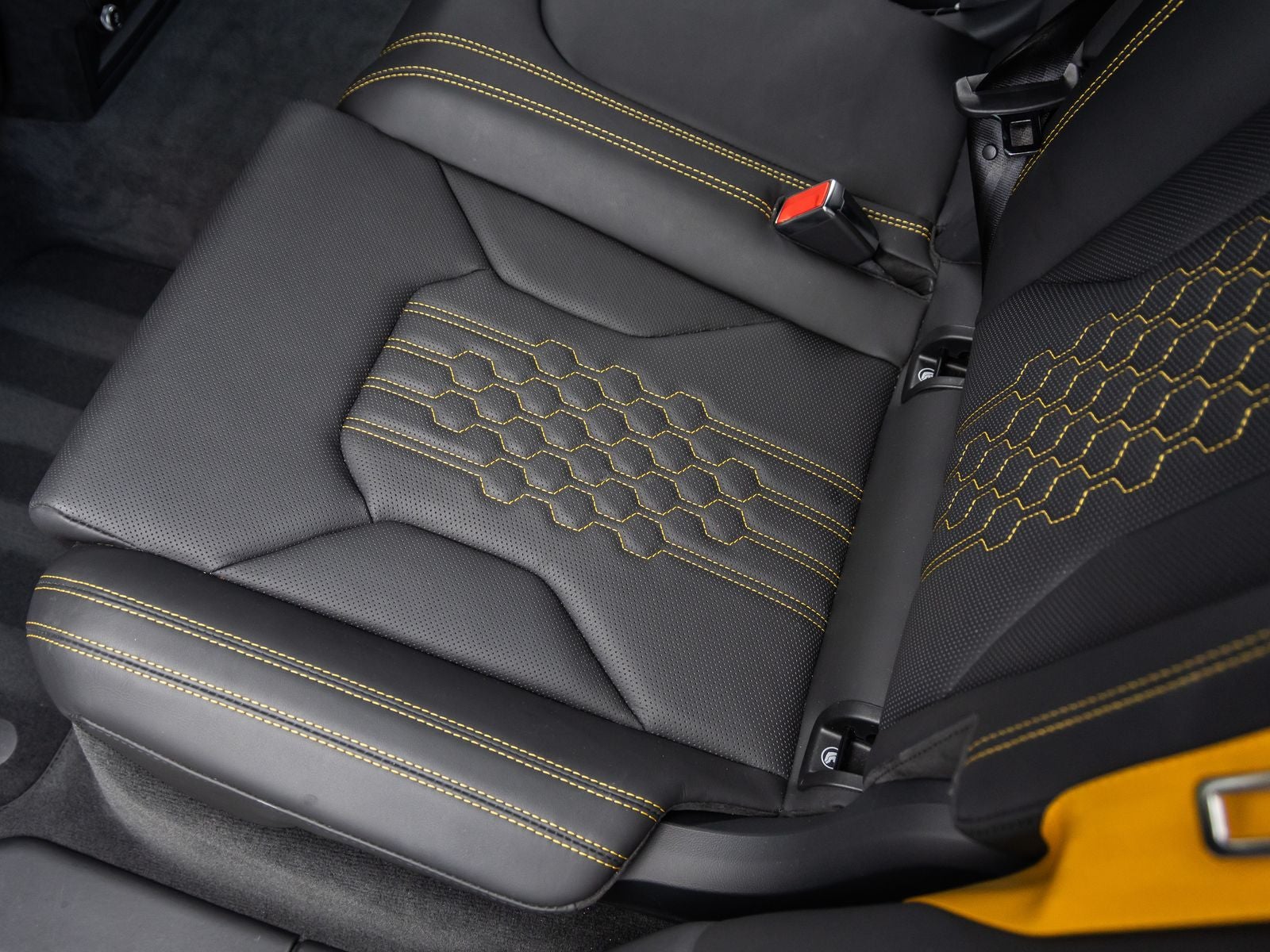 2024 Lamborghini Urus Performante