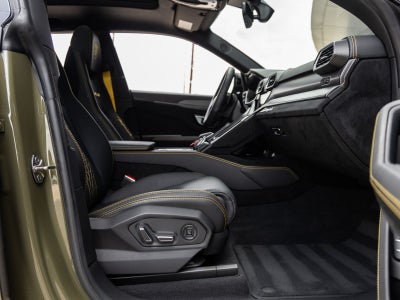 2024 Lamborghini Urus Performante