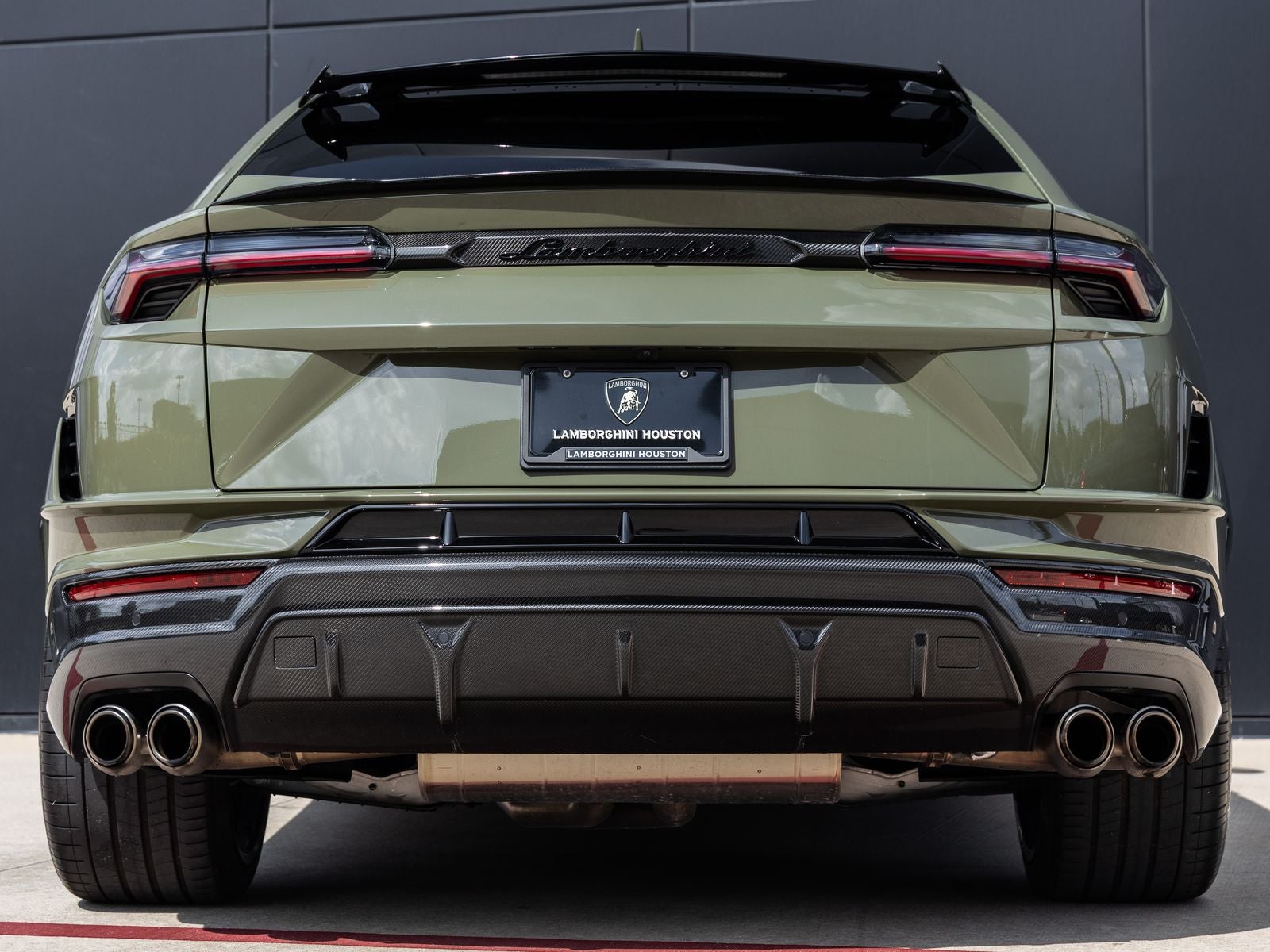 2024 Lamborghini Urus Performante