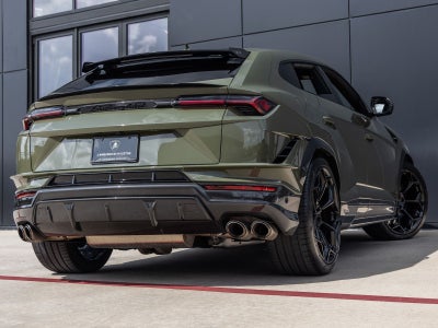 2024 Lamborghini Urus Performante