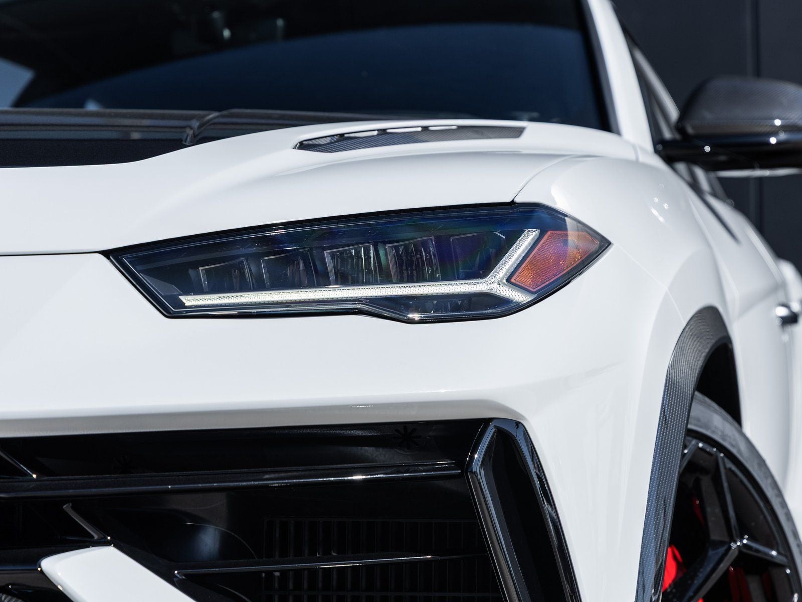 2024 Lamborghini Urus Performante