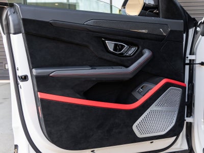 2024 Lamborghini Urus Performante