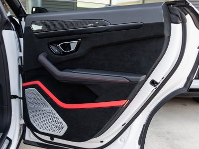 2024 Lamborghini Urus Performante