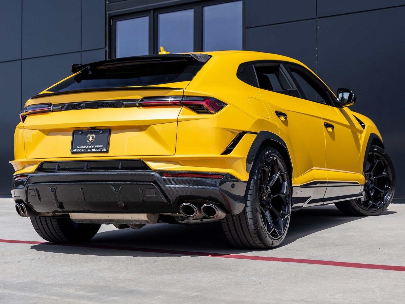 2024 Lamborghini Urus Performante