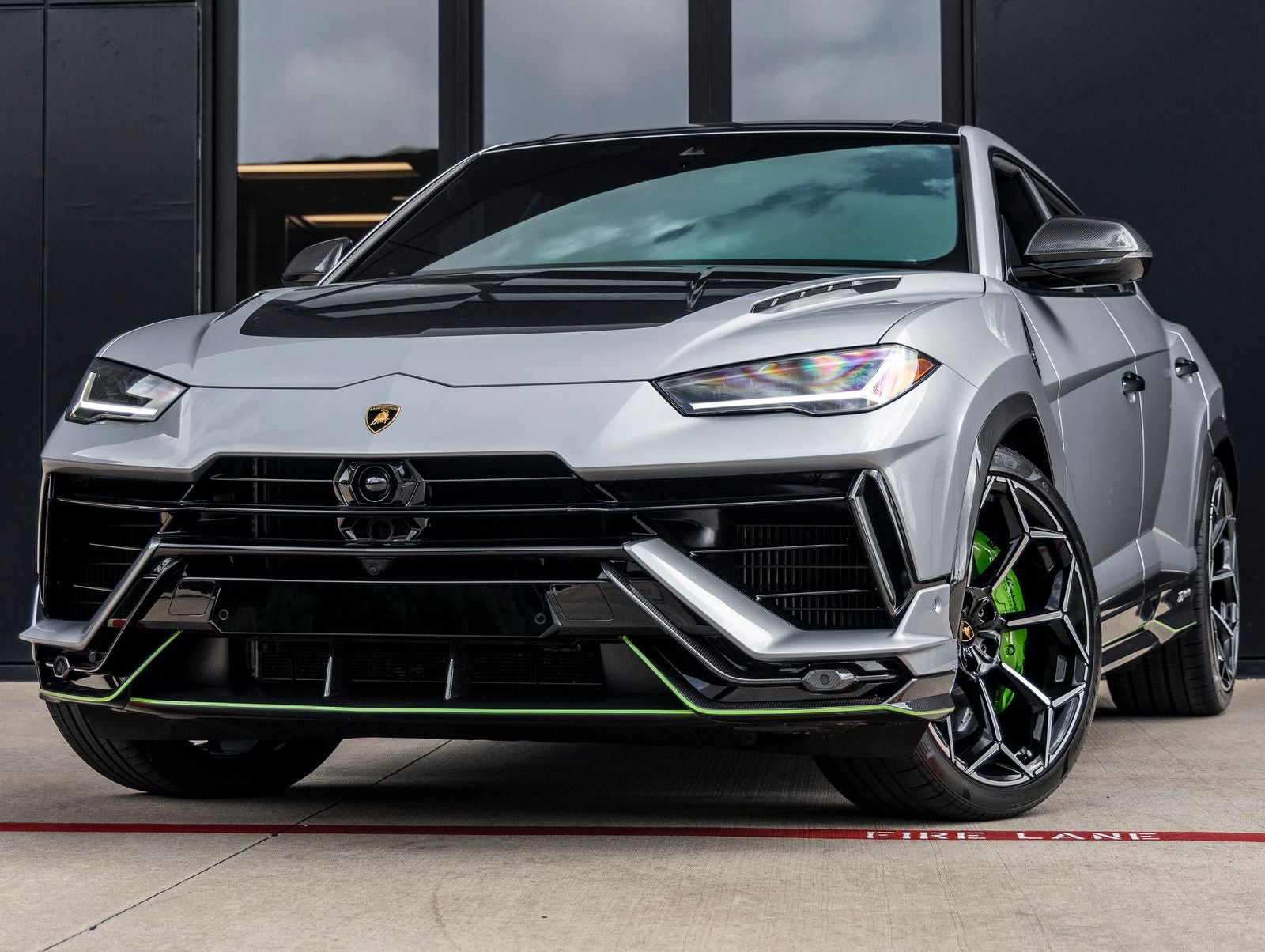 2024 Lamborghini Urus Performante