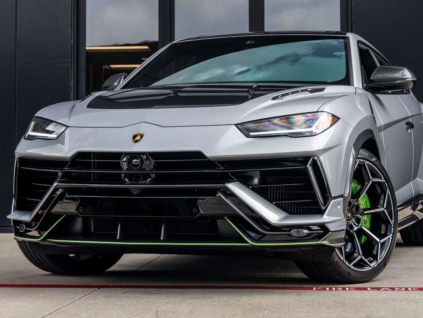 2024 Lamborghini Urus Performante