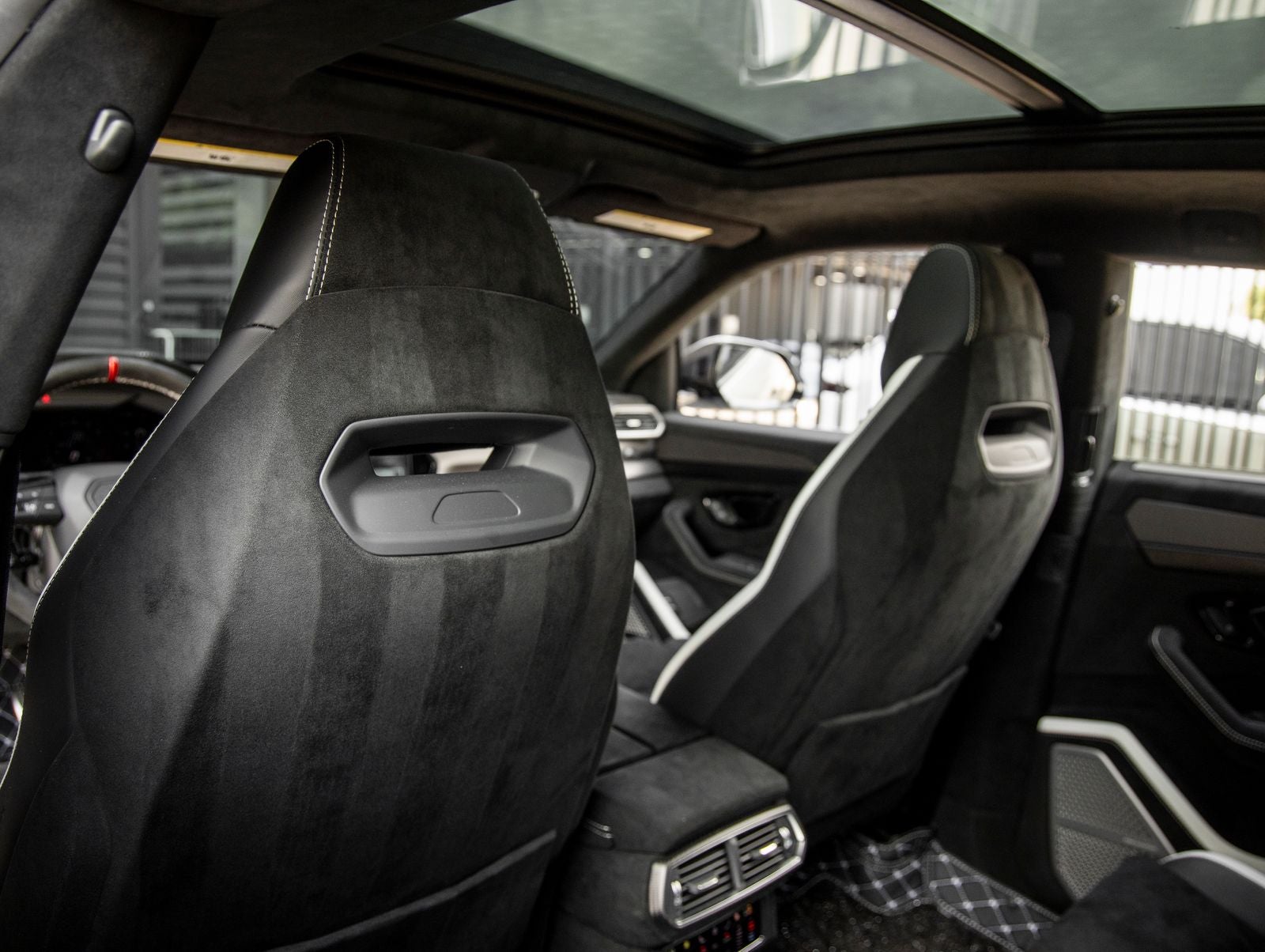 2024 Lamborghini Urus Performante