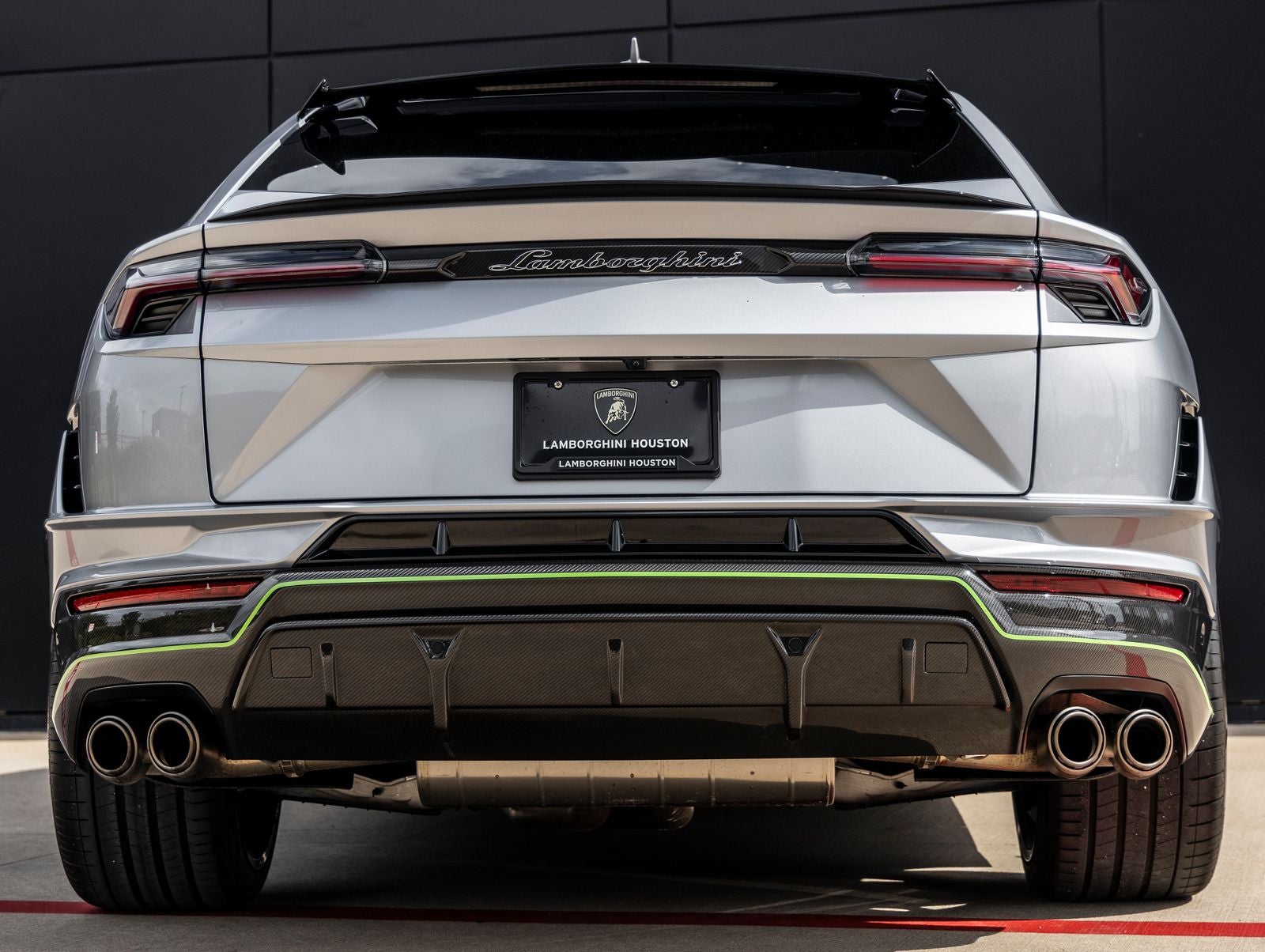 2024 Lamborghini Urus Performante