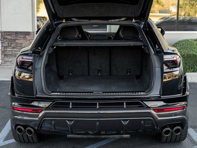 2024 Lamborghini Urus Performante