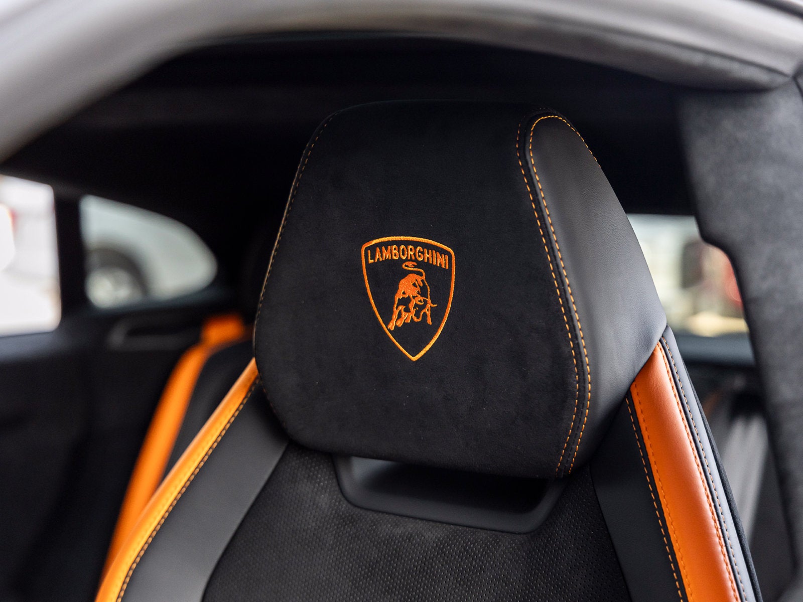 2023 Lamborghini Urus Performante