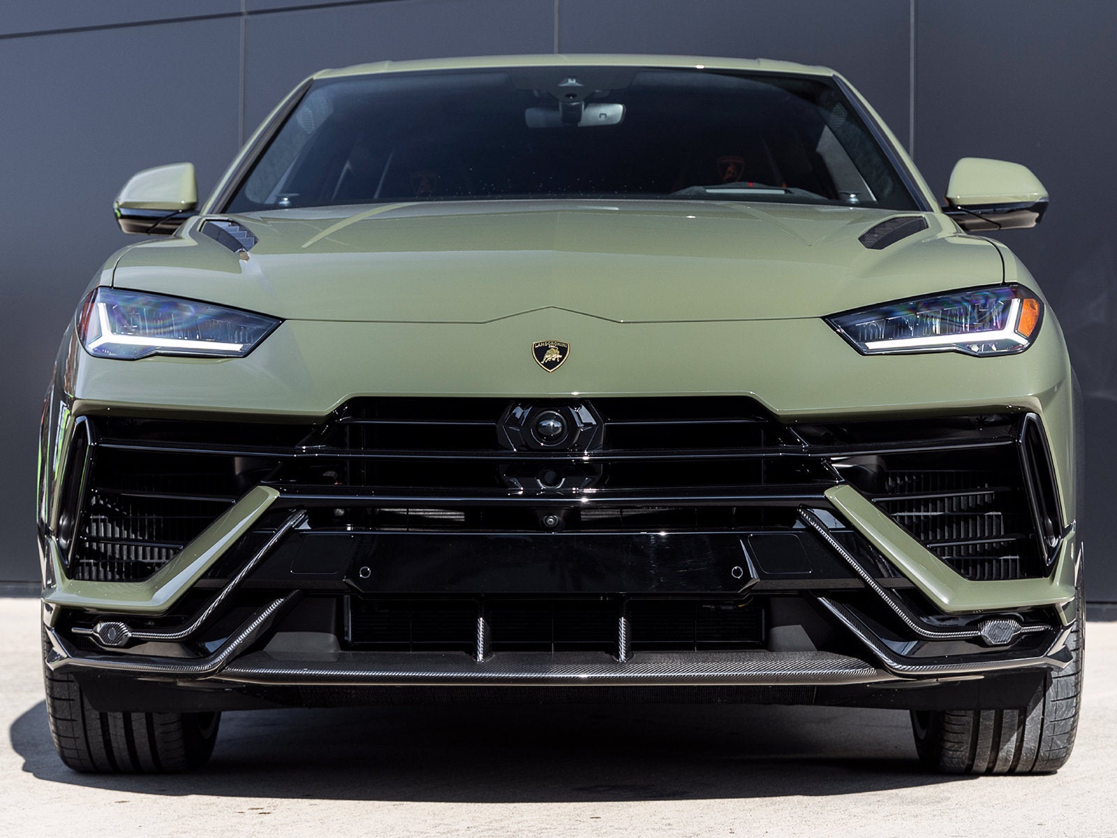 2023 Lamborghini Urus Performante