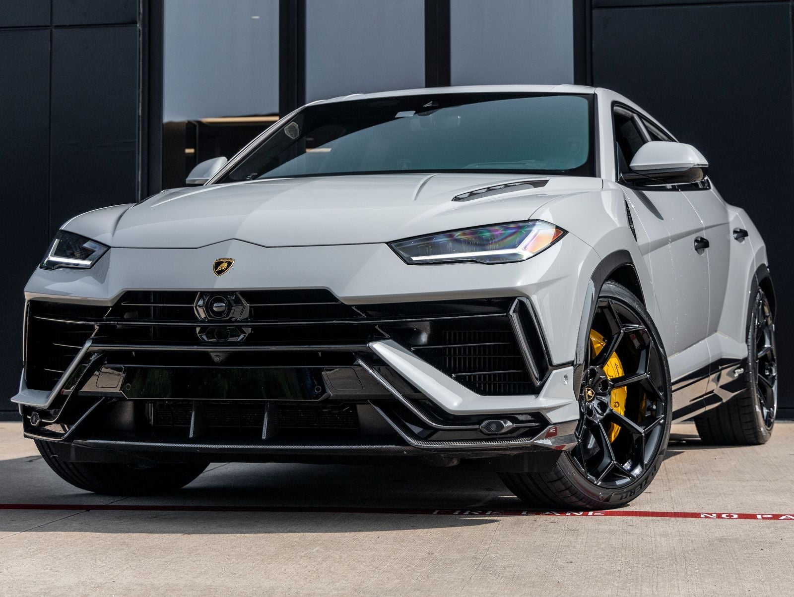 2024 Lamborghini Urus 4.0 V8 Performante's photo