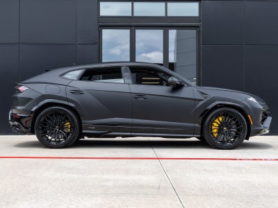 2026 Lamborghini Urus SE