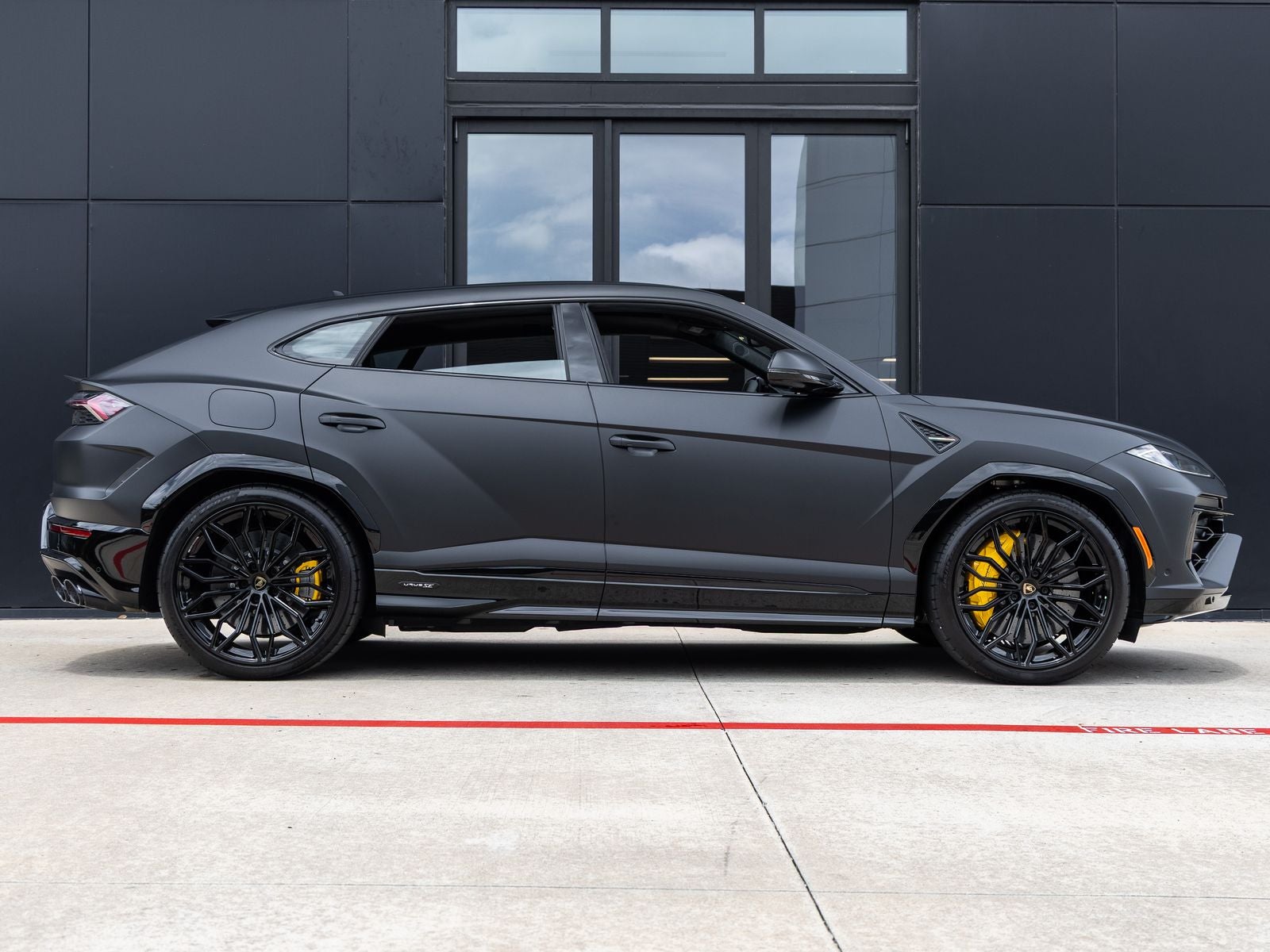 2026 Lamborghini Urus SE