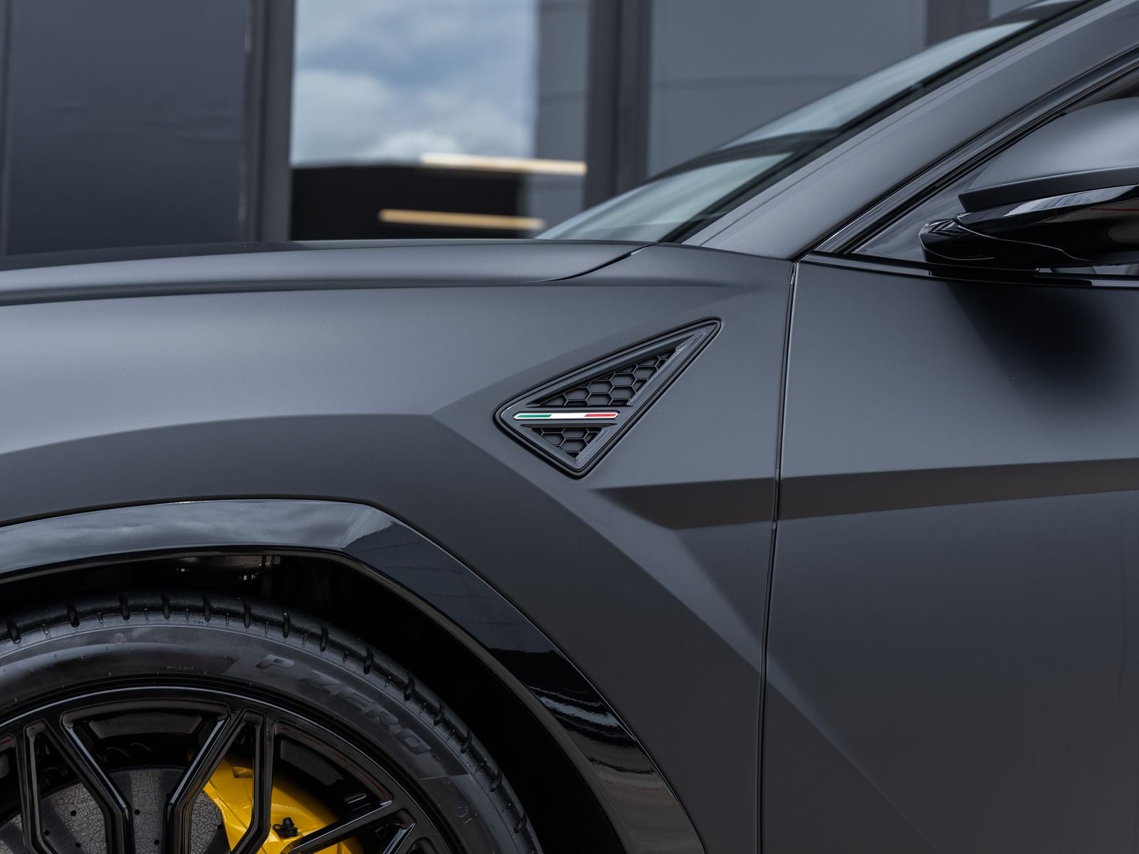 2026 Lamborghini Urus SE