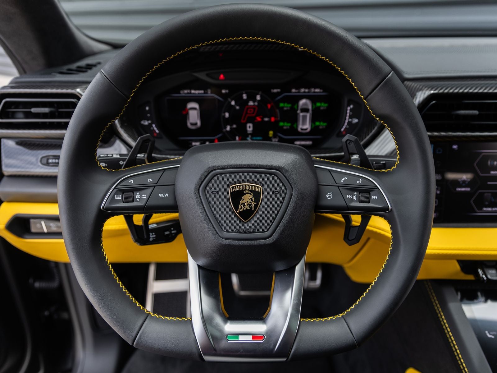 2026 Lamborghini Urus SE