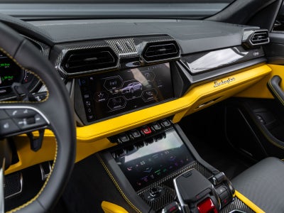 2026 Lamborghini Urus SE