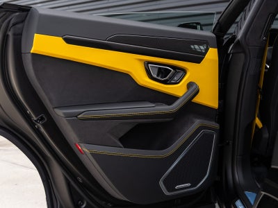 2026 Lamborghini Urus SE