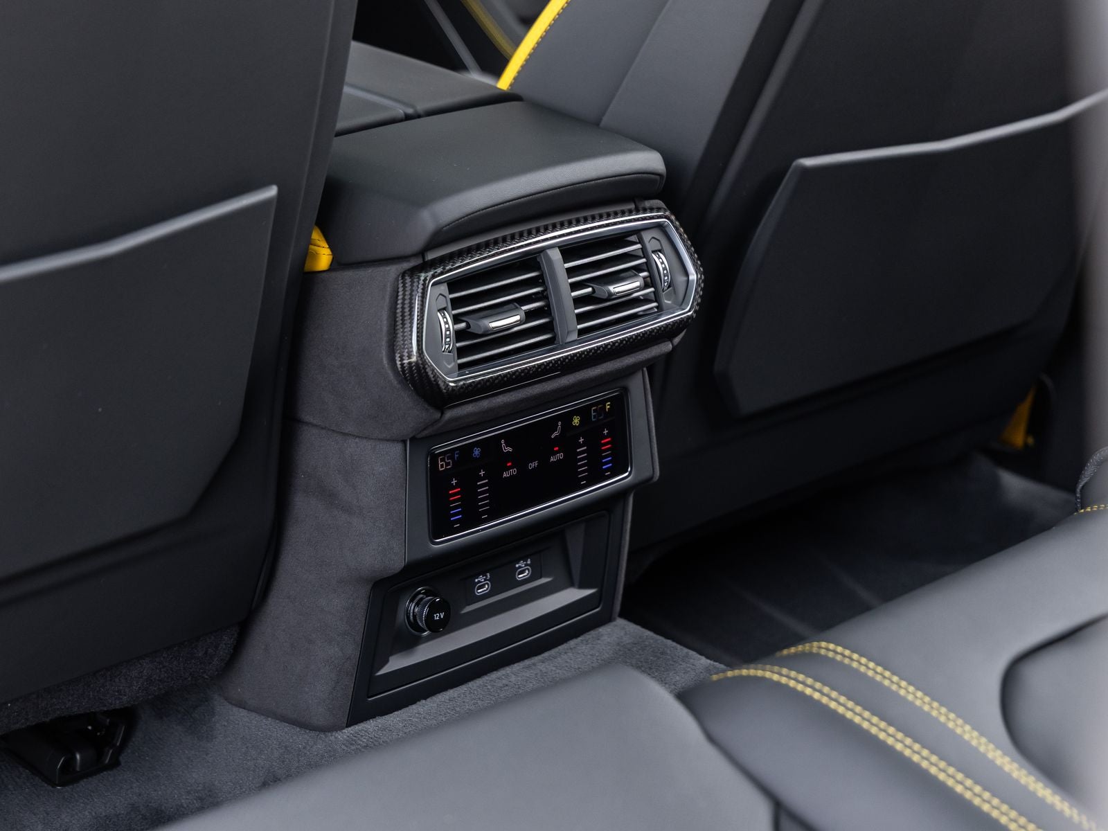 2026 Lamborghini Urus SE