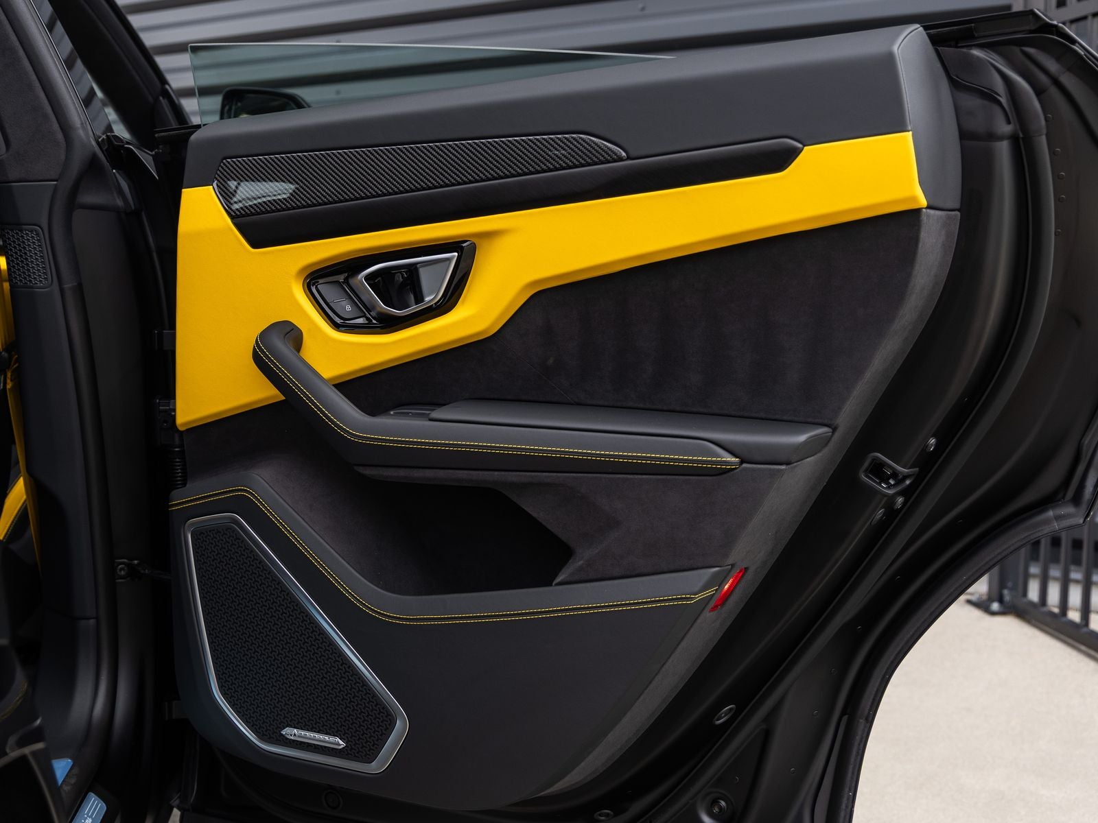 2026 Lamborghini Urus SE