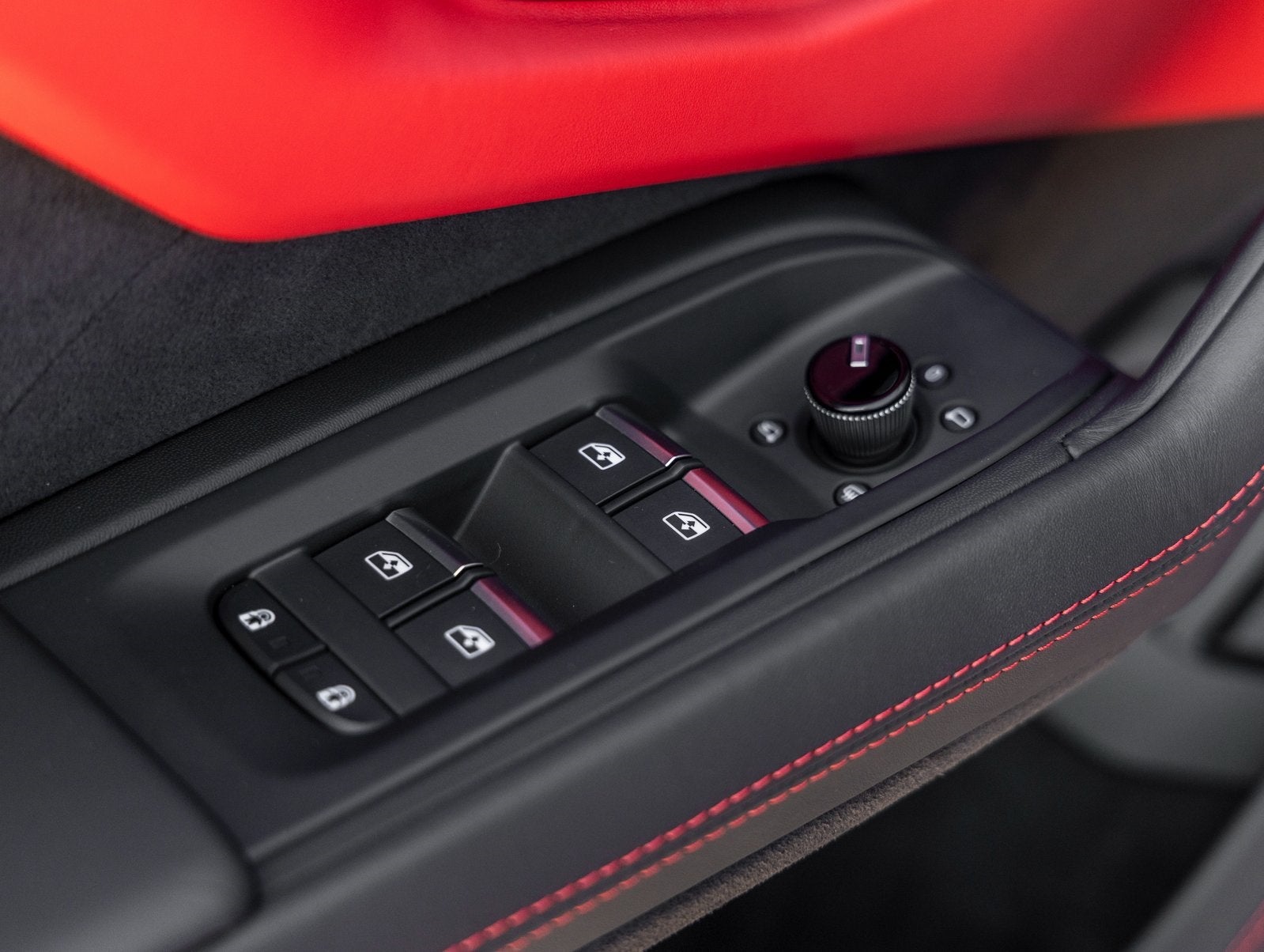 2025 Lamborghini Urus SE