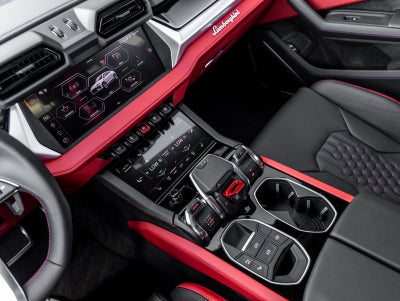 2025 Lamborghini Urus SE