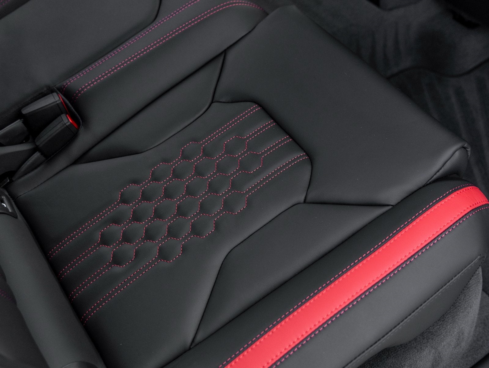 2025 Lamborghini Urus SE