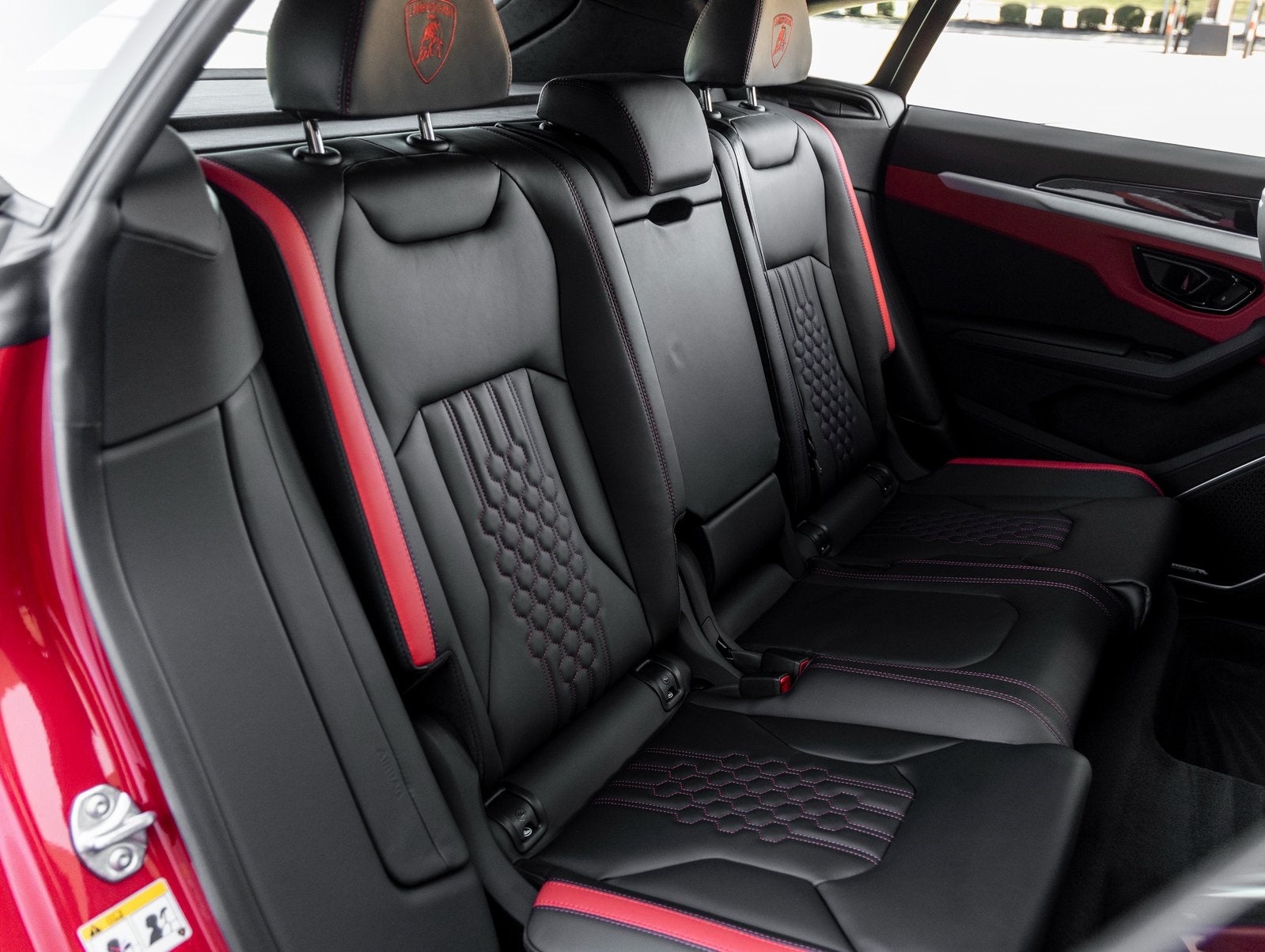 2025 Lamborghini Urus SE