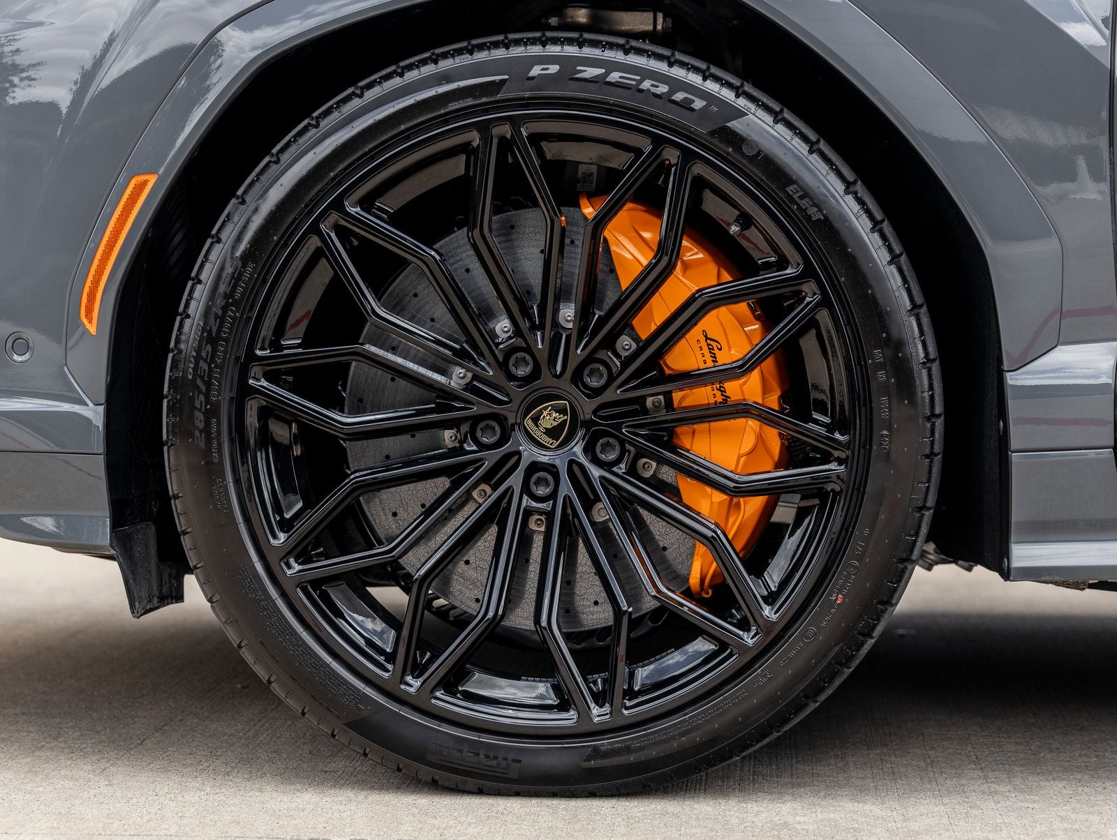 2026 Lamborghini Urus SE