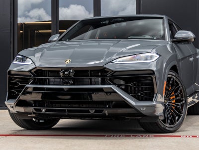 2026 Lamborghini Urus SE