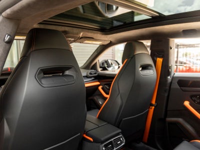 2026 Lamborghini Urus SE