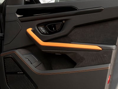 2026 Lamborghini Urus SE