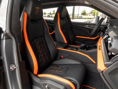 2026 Lamborghini Urus SE