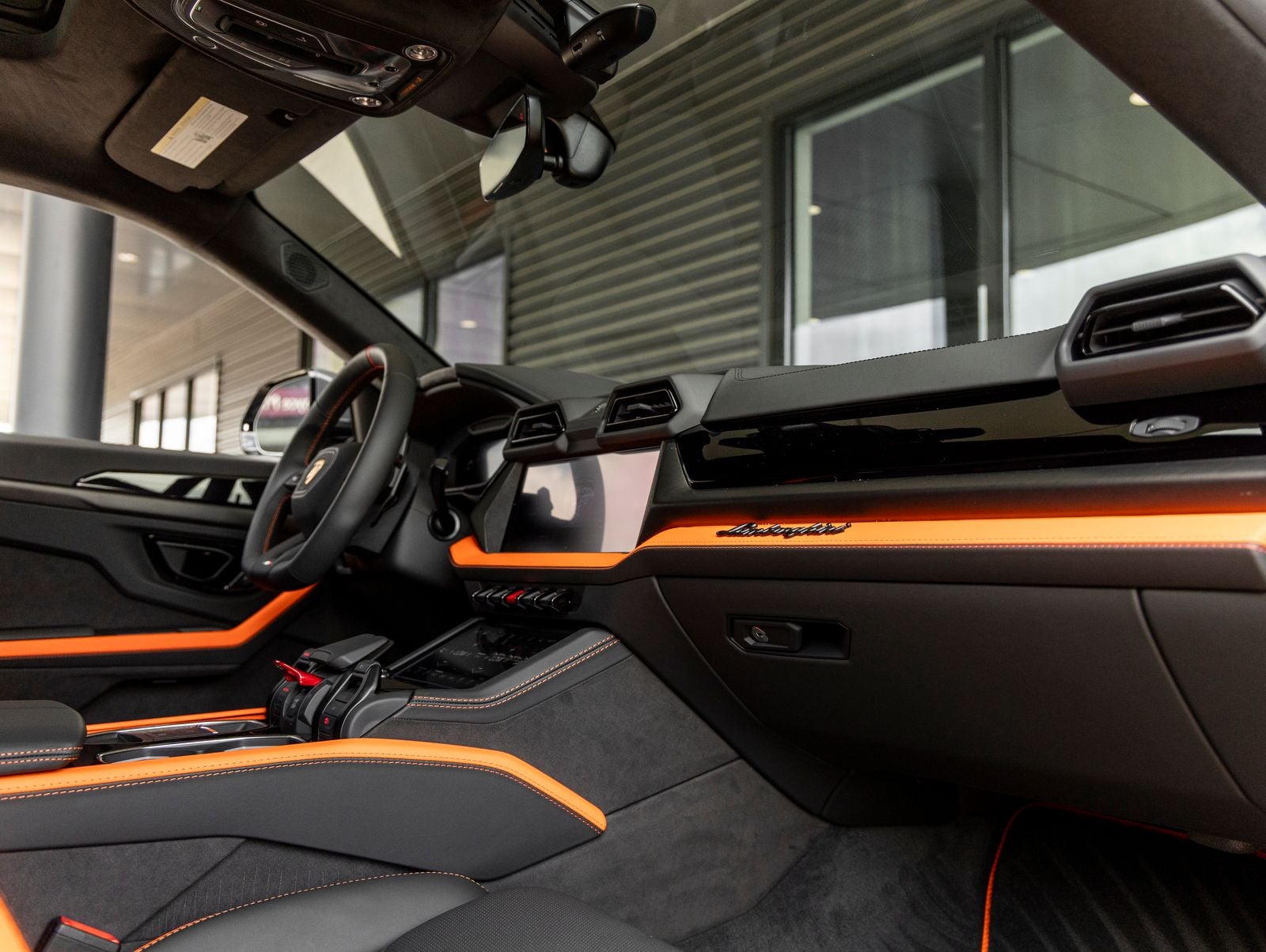 2026 Lamborghini Urus SE