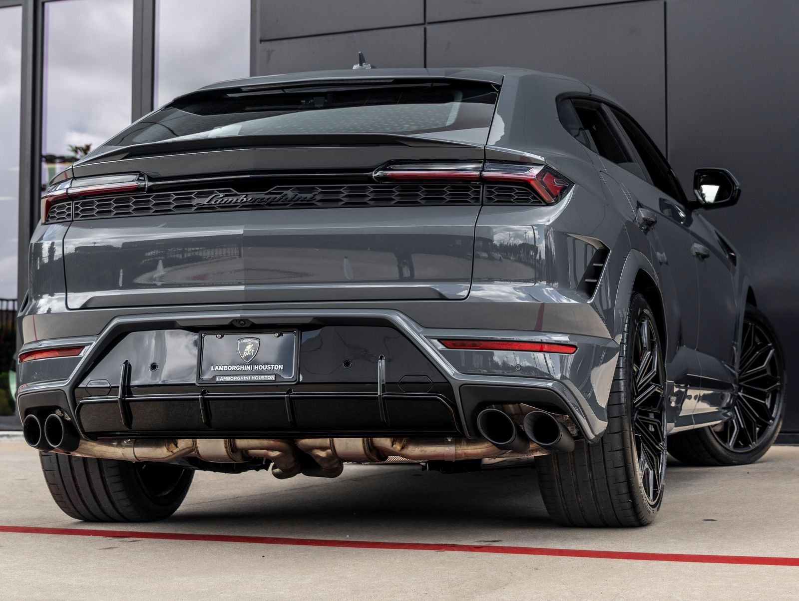 2026 Lamborghini Urus SE